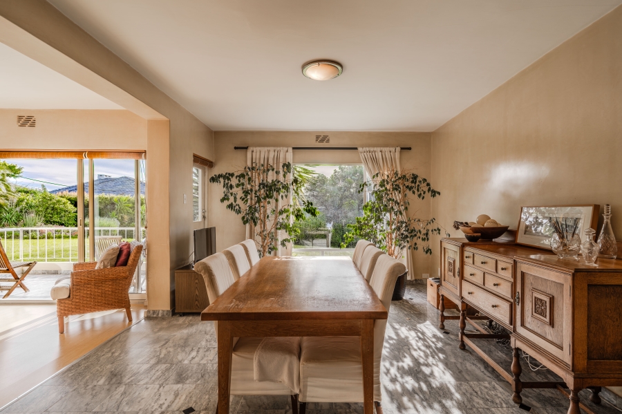 To Let 3 Bedroom Property for Rent in Camps Bay Western Cape